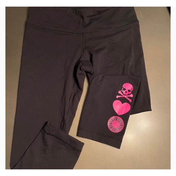 Lululemon Soulcycle Skull Heart Wunder Under Crop Leggings Sz 4 - Picture 7 of 12